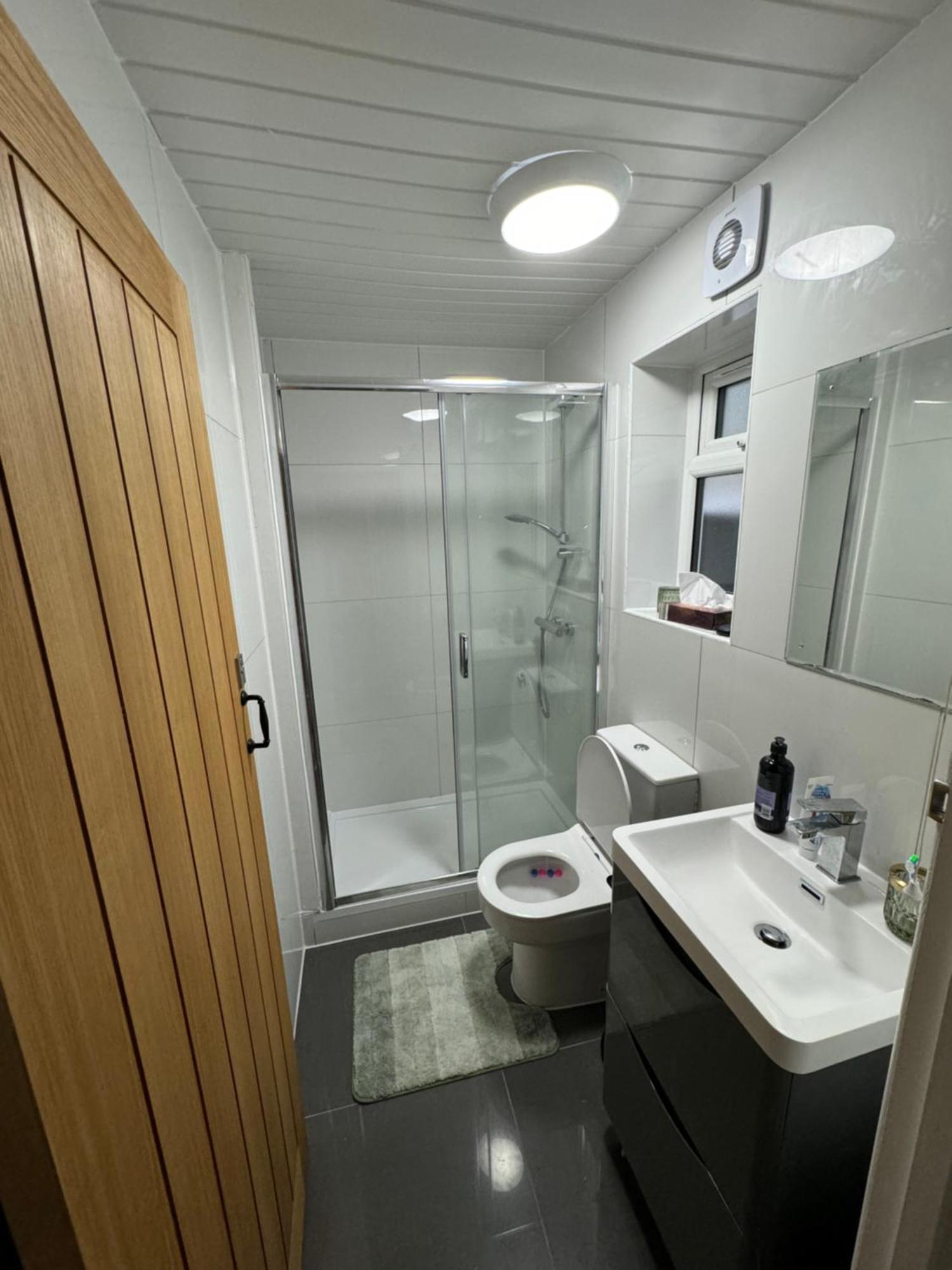 Appartamento Wild & Free Hot Tub Retreat Dartford Esterno foto