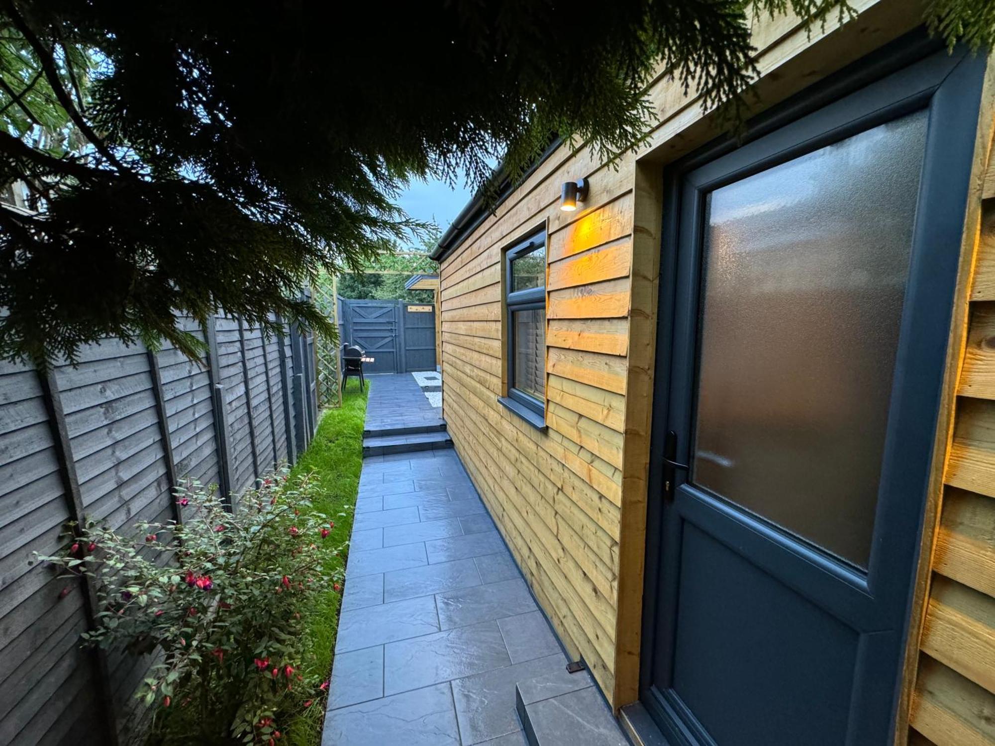 Appartamento Wild & Free Hot Tub Retreat Dartford Esterno foto